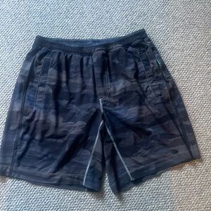Men’s lululemon running shorts with liner. Size large